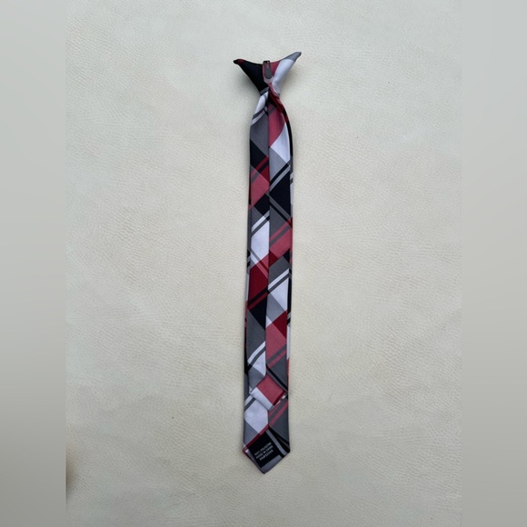Boys Clip On Neck Tie - Picture 3 of 5